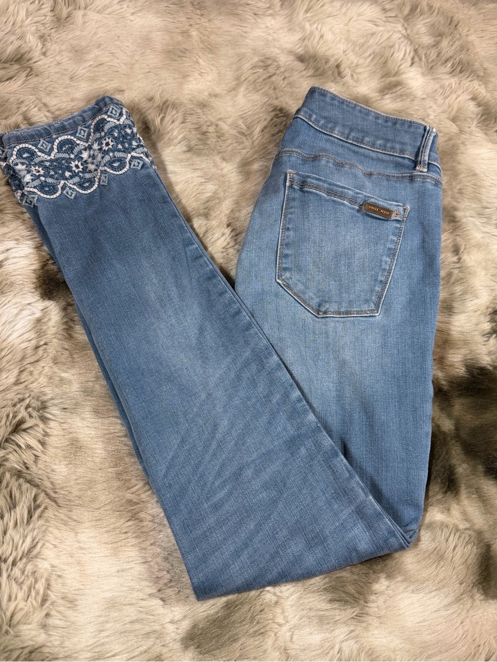 White House Black Market Light Blue Embroidered Hem Skinny Jeans